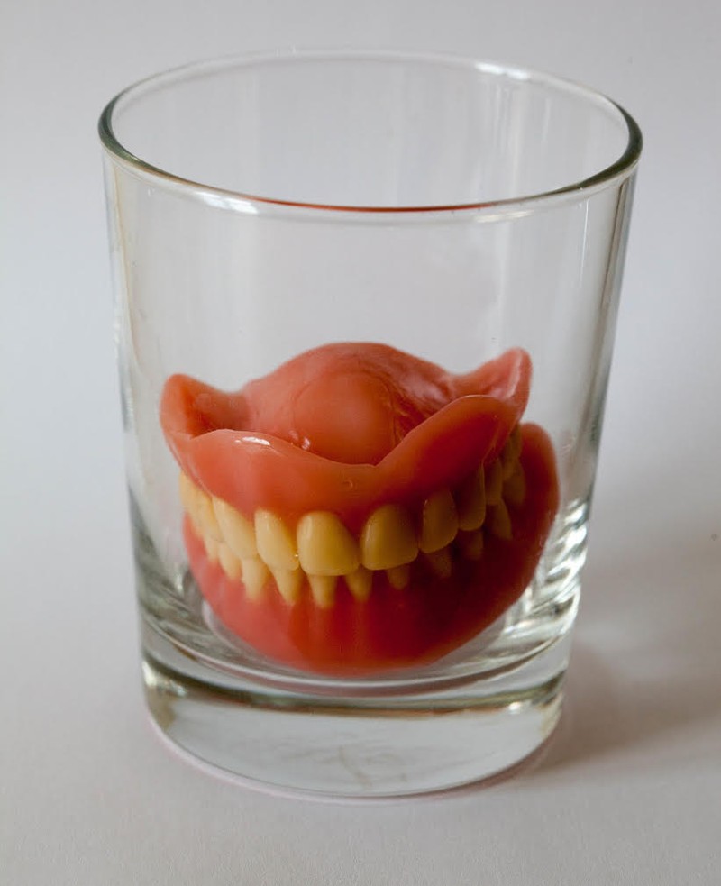 Methacrylate is introduced as a denture base material.
